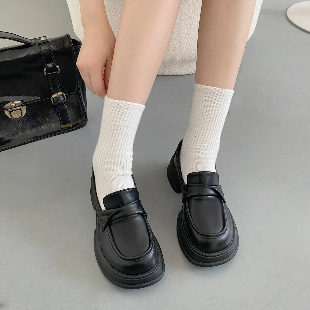 Comelyy Women's new platform loafers